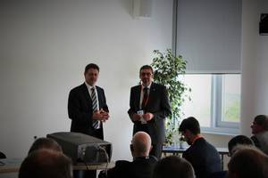 Bildquelle ThZM, Geschäftsführer Markus Rehm, Deckel Maho Seebach GmbH; Prof. Jean Pierre Bergmann, TU Ilmenau